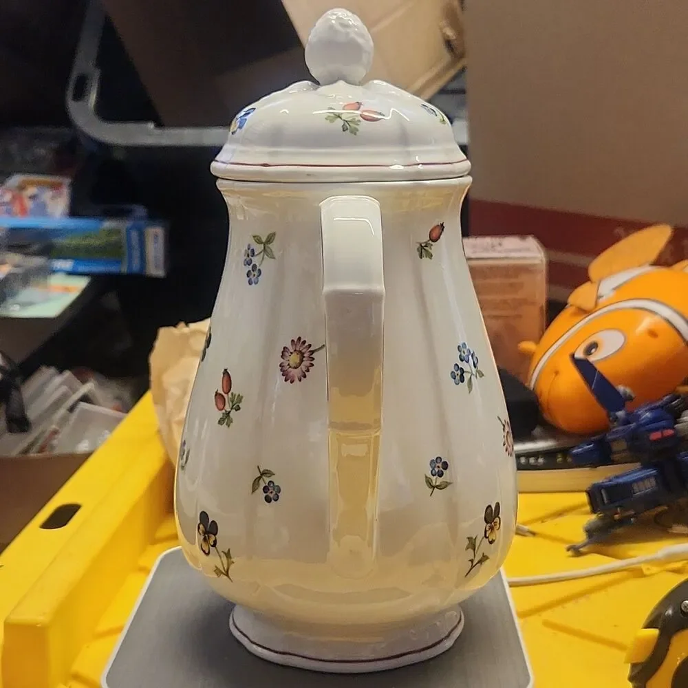 Villeroy & Boch Petite Fleur Coffee Pot with Lid 9